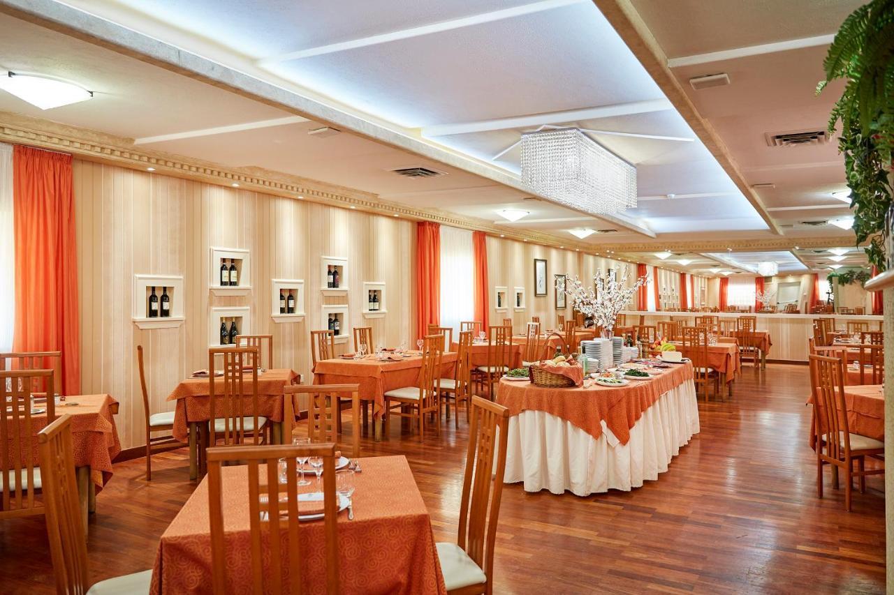 Hotel Plaza Tabiano Terme Exterior foto